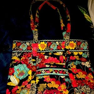 Vera Bradley roomy tote bag!